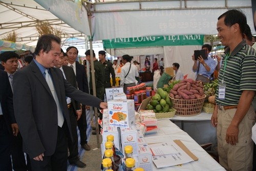 Doanh nghiệp Việt Nam tham gia Hội chợ Thương mại của Campuchia  - ảnh 1
